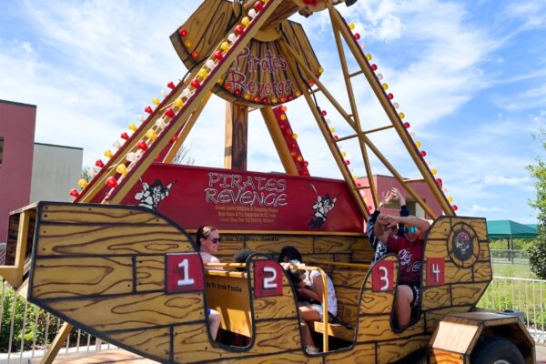 Pirates Revenge Rental Ride FL